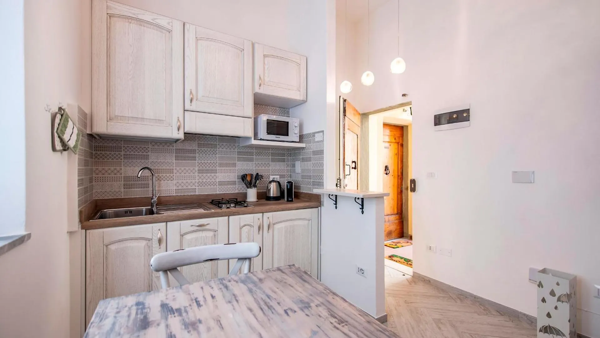 Lanza Apartment By Mamo Floransa İtalya